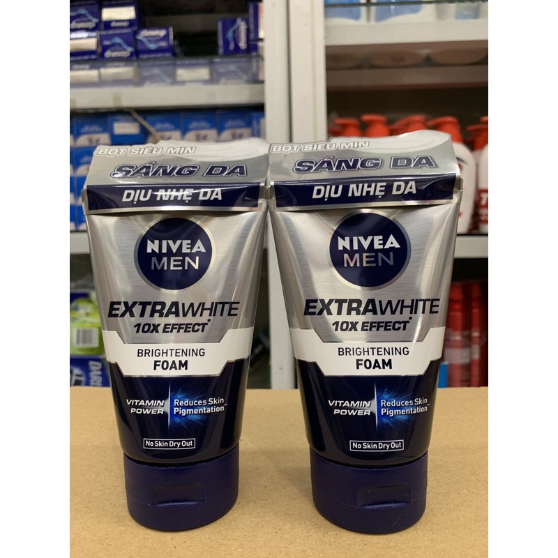 Sữa rửa mặt sáng da kiểm soát nhờn Nivea Men Extra White Oil Control Mud Foam 100g(mầu trắng)