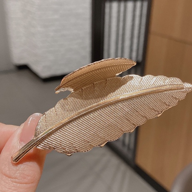 Kẹp tóc răng cưa nhiều hình kim loại hình lông chim