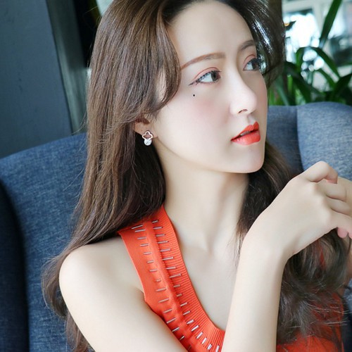 Bông Tai Cỏ 4 Lá Kẹp 1 Viên Đá Nhân Tạo Titan Ko Đen TT 3300