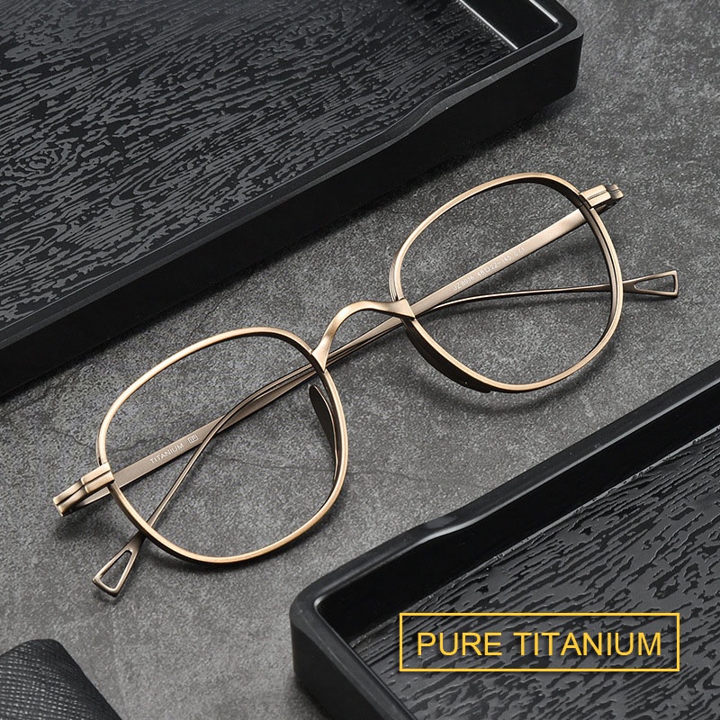 Kính Mát Gọng Titan Siêu Nhẹ Cho Cả Nam Và Nữ