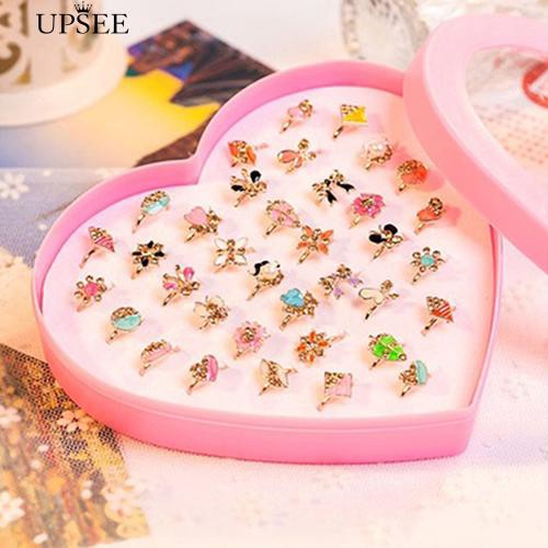 Nhẫn đeo tay nhựa trong suốt xinh xắn cho bé gái