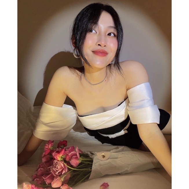 Đầm xoè trễ vai xếp ly ngực 🖤 Thelaniclothing