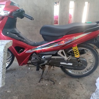 Tem blade đỏ bạc crom