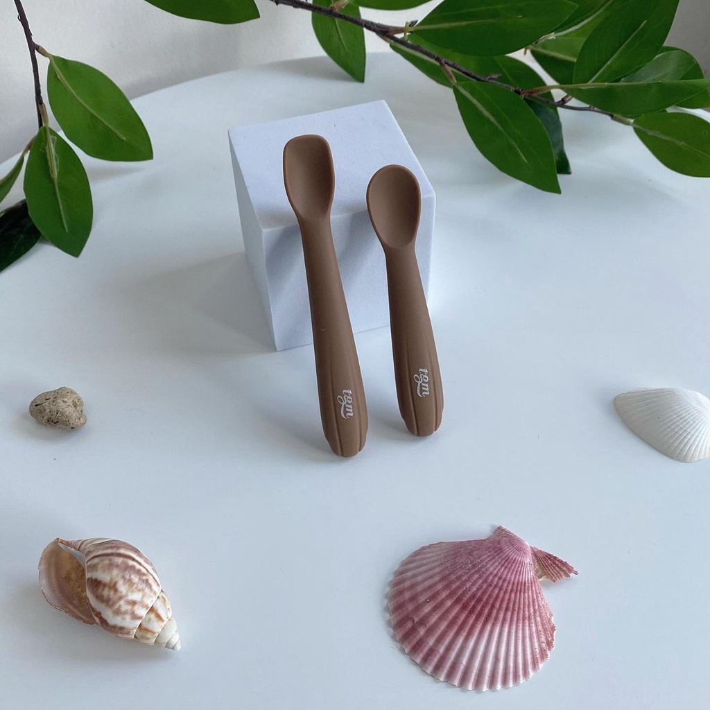 Bộ Thìa Cho Bé Gồm 2 Chiếc Ngắn Và Dài TGM Silicone Seashell Baby Food Spoon Chính Hãng Hàn Quốc