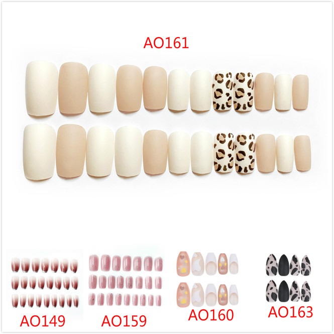 Set 24 móng tay nhân tạo kèm keo dán với 5 mẫu tùy chọn