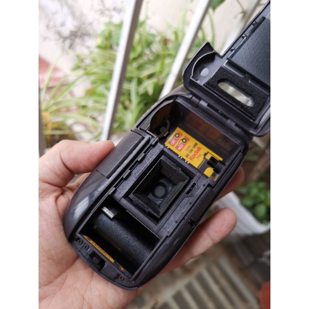 Máy ảnh film 35mm PnS Kodak Cameo thiết kế siêu độc