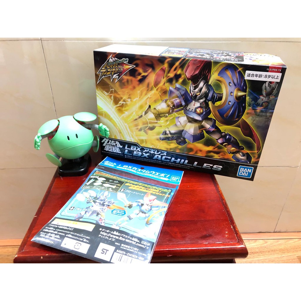 Mô hình Hyper Function LBX Achilles (Bandai)