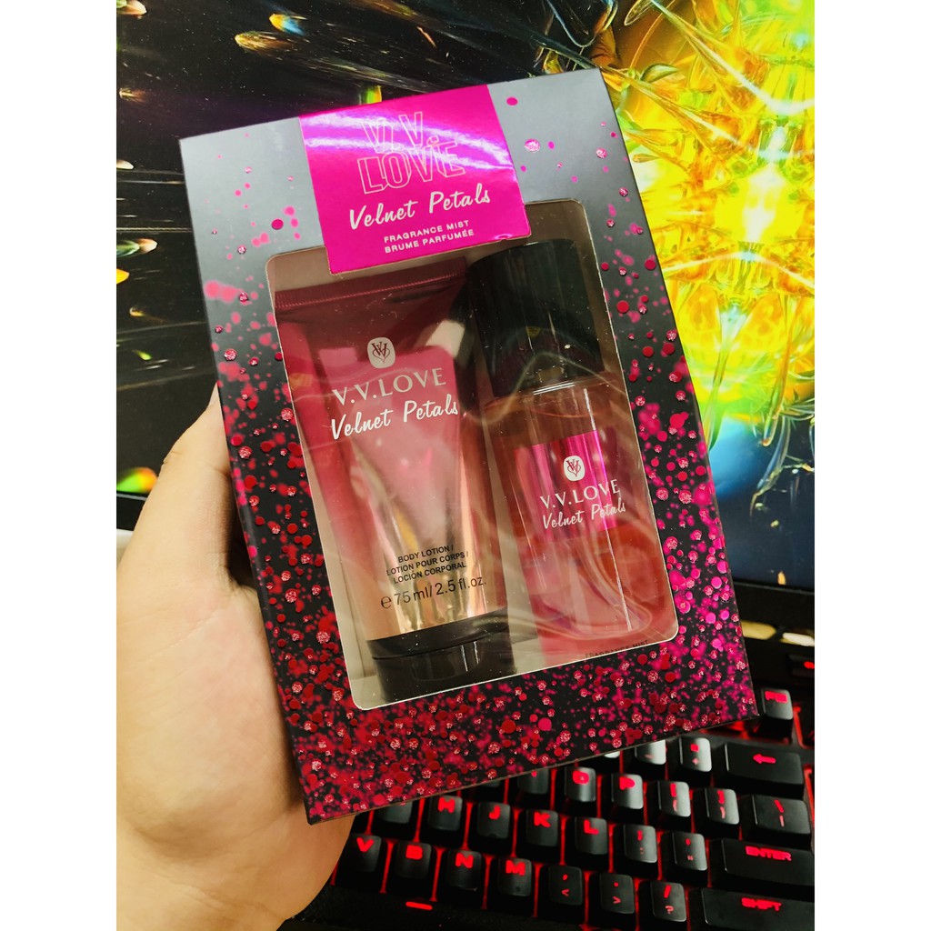 🌺 Set Xịt thơm Body Mist Victoria Secret Pure Seduction/ Crimson Berries 75ml + Body lotion 75ml 🌺