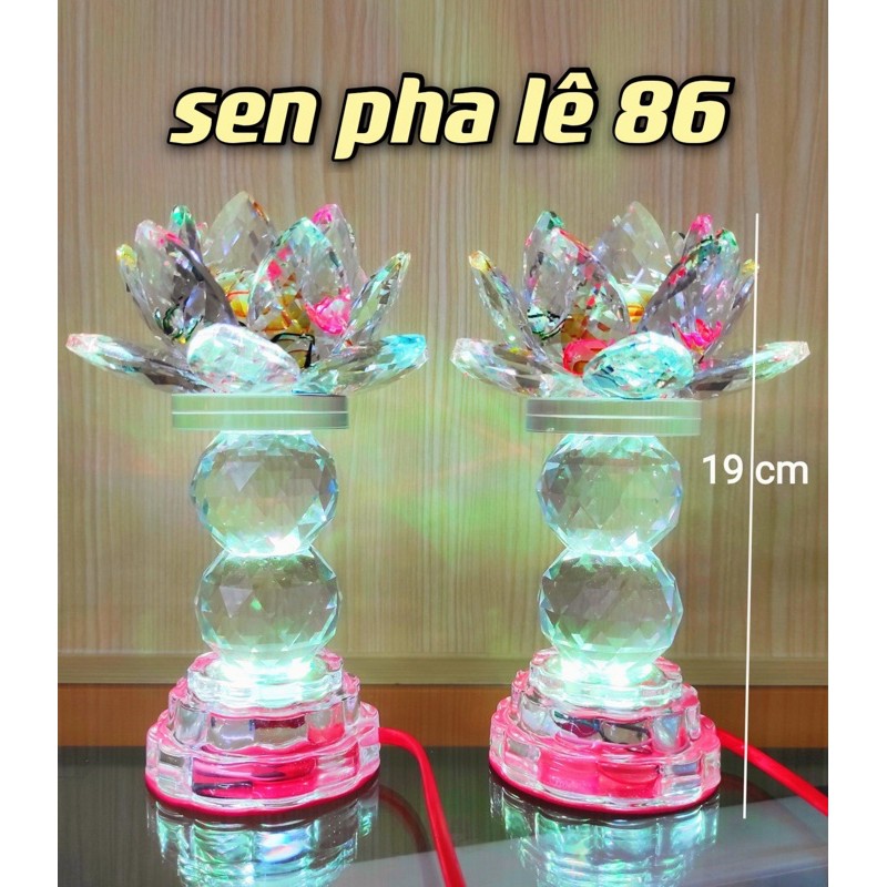 Cặp đèn thờ pha lê hoa sen nguyên khối đổi màu nhiều kích thước