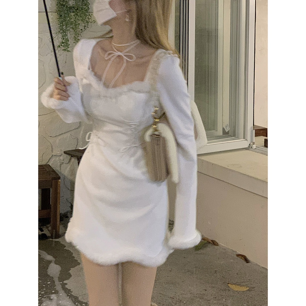 Đầm Bạch tuyết phối lông cho dịp Giáng sinh