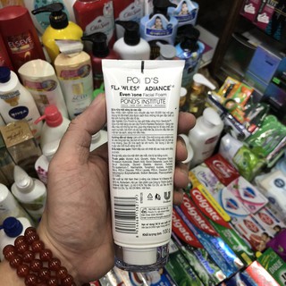 Sữa rửa mặt trắng da cao cấp Pond's 100g