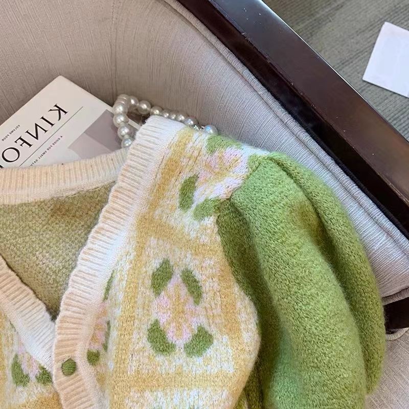 Áo Dệt Kim Tay Phồng Cổ Chữ v Họa Tiết Hoa Màu Sắc Tương Phản