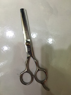 Kéo cắt Kéo tỉa tóc cao cấp ( Tặng Lược)