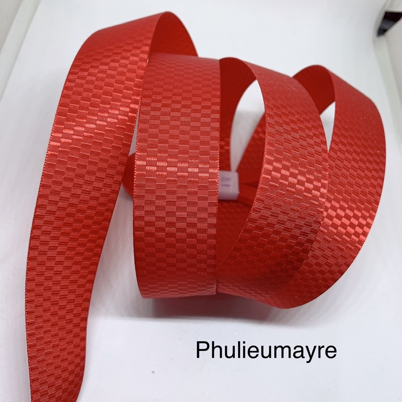 Ruy băng hoạ tiết caro 25mm đỏ ( Trang trí Noel)
