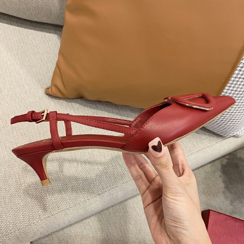 Guốc valentino da thật có quai cao cấp