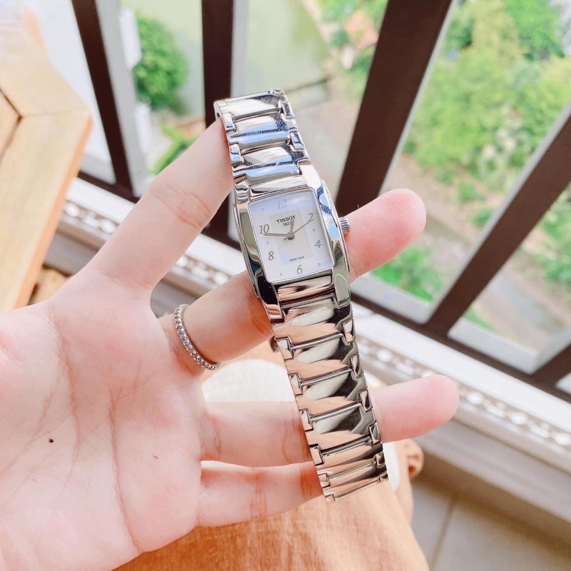 ĐỒNG HỒ NỮ CHÍNH HÃNG Tissot T073.310.11.116.00 Quartz