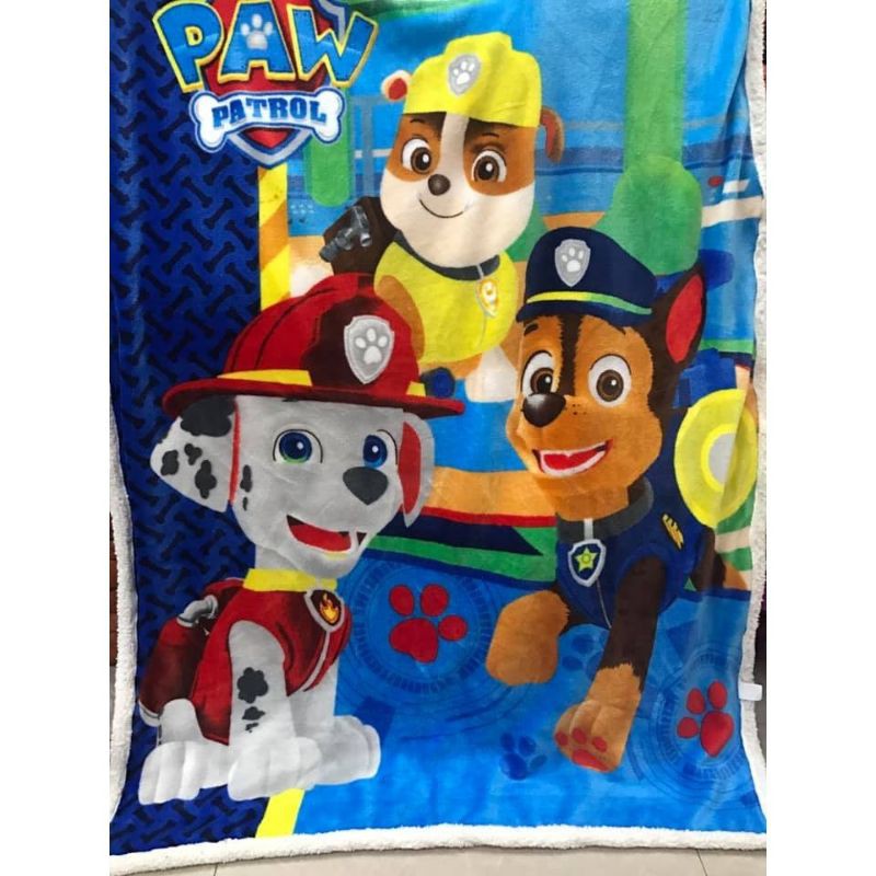 Chăn lông cừu cho bé dày dặn ấm áp