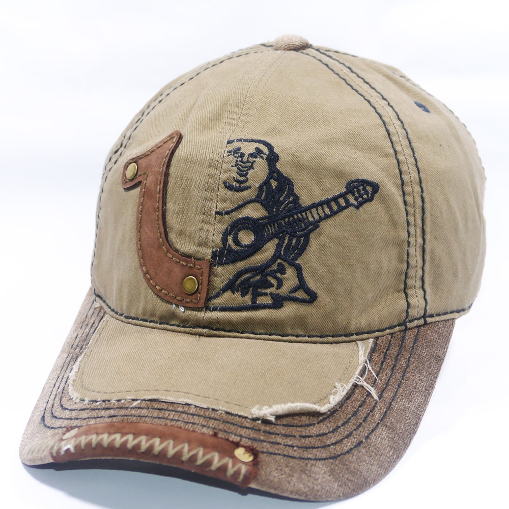 Nón kết ông địa True Religion loại xịn thêu một nữa - Chất liệu vải cao cấp, vá da trước kết tạo nên sự đẳng cấp