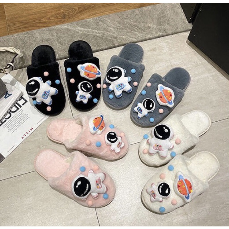 Dép bông phi hành gia 🌎