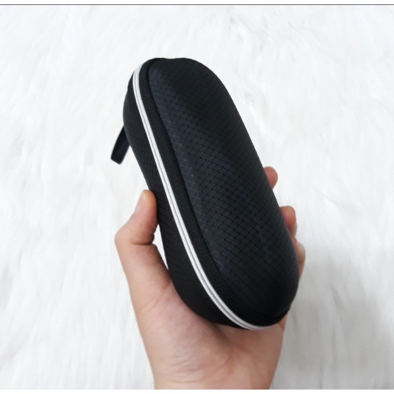 Hộp đựng kính hình hạt đậu siêu sang sịn mịn đây ạ