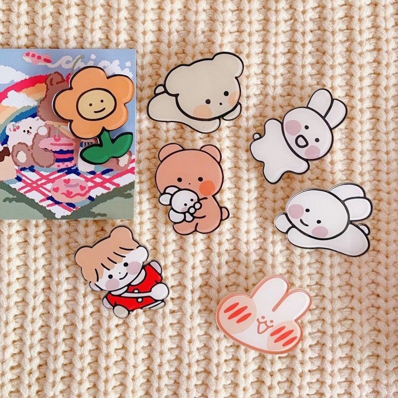 Sticker ghim cài áo balo hoạt hình GIAO NGẪU NHIÊN