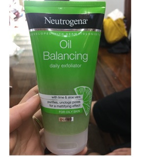 Sữa rửa mặt neutrogena