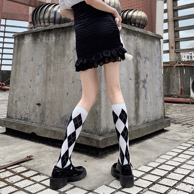 Vớ Dài Qua Gối Họa Tiết Sọc Caro Trắng Đen Phong Cách Lolita Cho Nữ