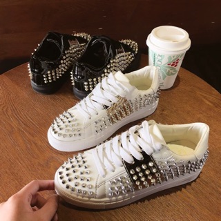 Giày đinh tán ulzzang, Hàng order Quảng Châu