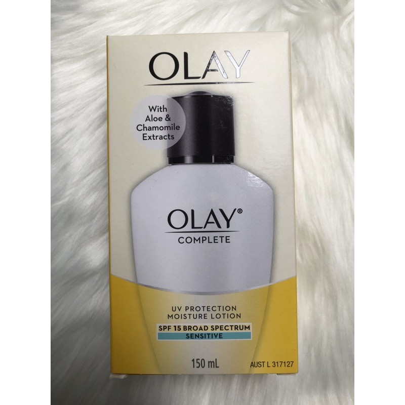 Kem chống nắng Olay Complete SPF 15+ Sensitive Skin Lotion 150ml