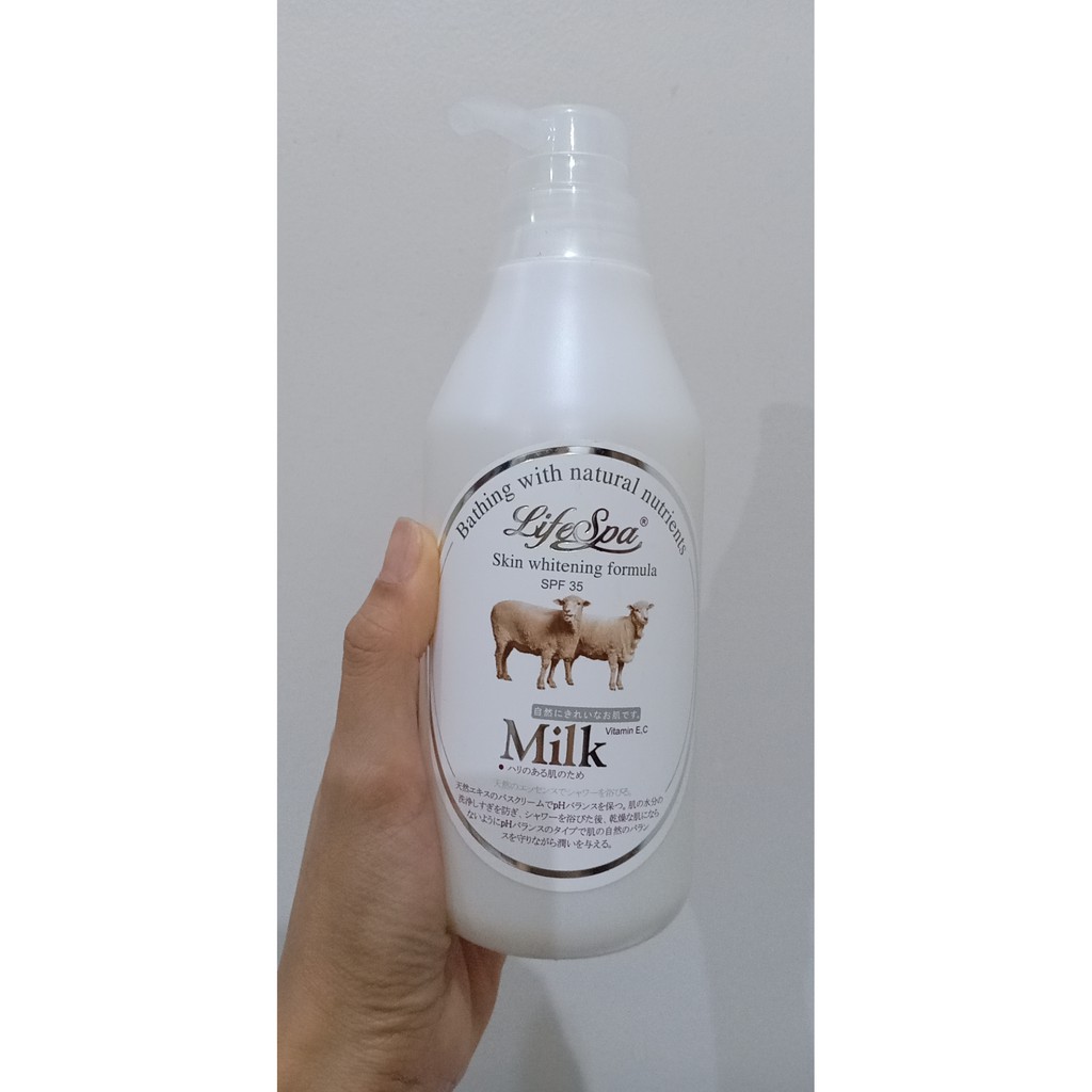 Sữa tắm trắng da chống nắng Life Spa Thái Lan 500ml | BigBuy360 - bigbuy360.vn