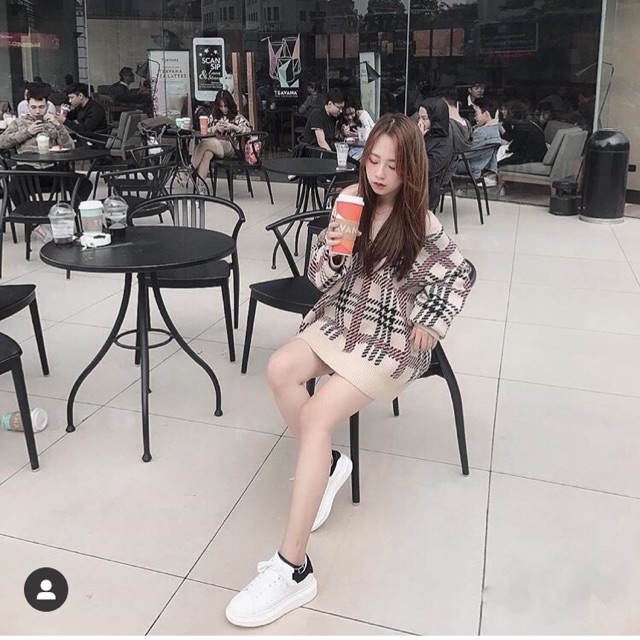 Áo len kẻ .