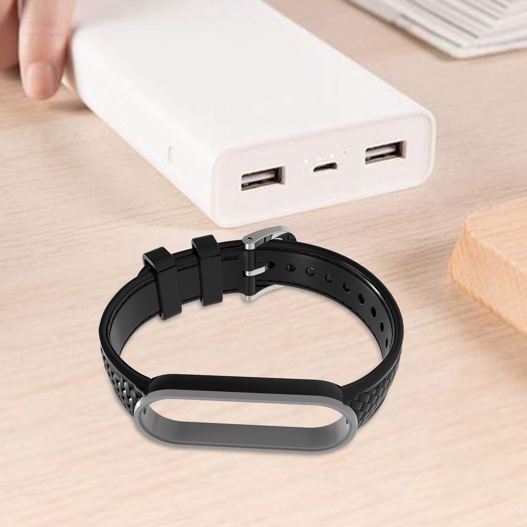 Dây Đeo Silicon Mềm Kết Cấu Sợi Carbon Chống Mồ Hôi Thay Thế Cho Xiaomi Mi Band 5 / 6