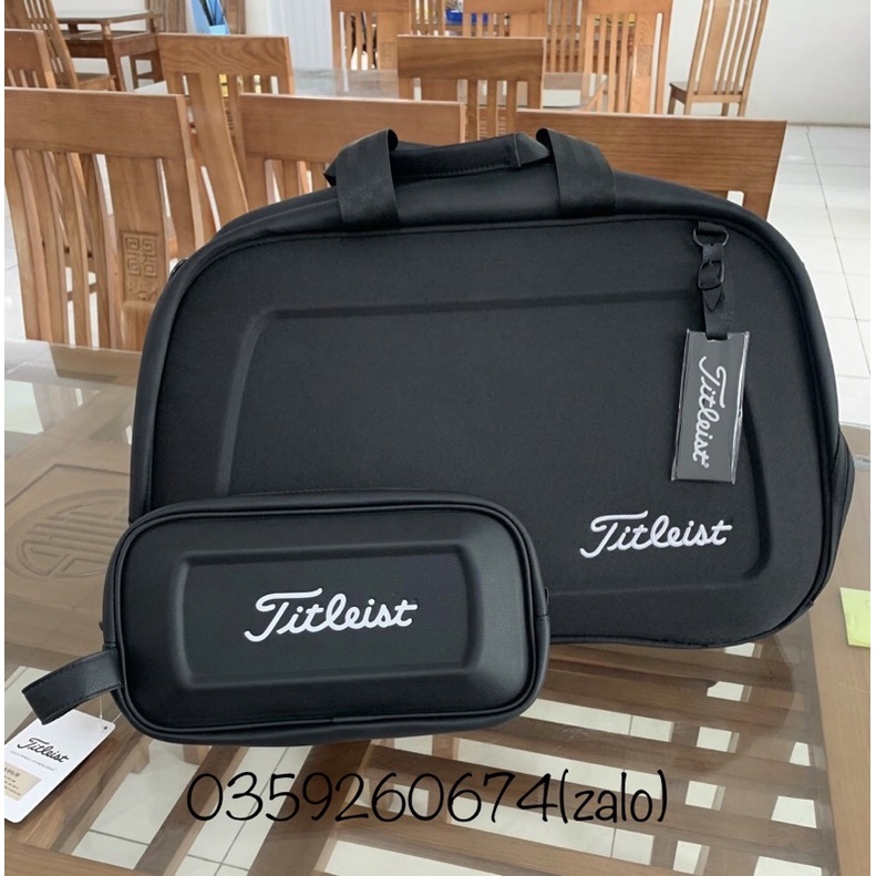 Túi golf cầm tay Titleist chất liệu vải cứng form,túi clutch golf nam nữ