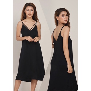 Đầm lụa 2 dây chéo ngực Infashion