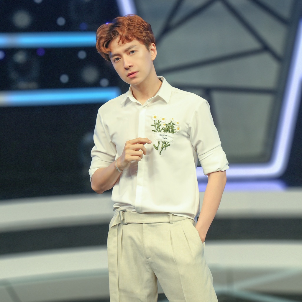 BLANKESPACE Áo Sơ Mi Tay Dài Daisy Shirt Thêu Sắc Nét Thời Trang Nam Nữ Unisex