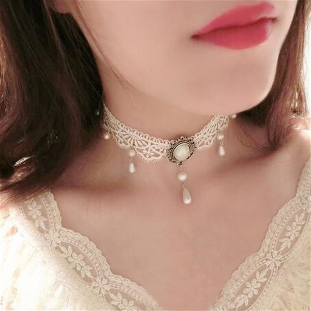 Vòng cổ choker thiết kế ren có đính hạt thời trang và nữ tính