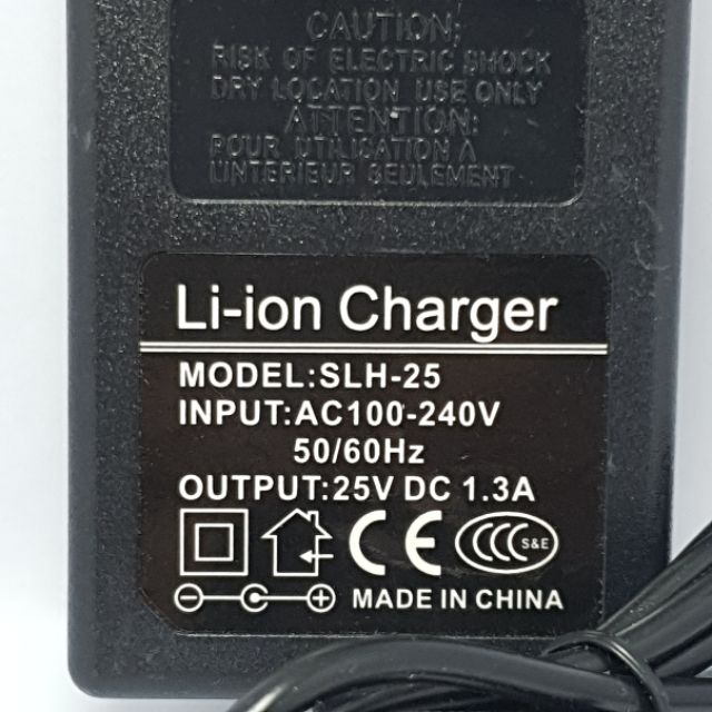 SẠC CHUI ADAPTOR 24v--25v CÓ ĐÈN BÁO