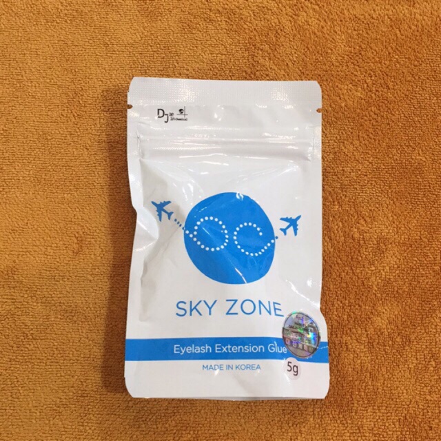 Keo nối mi sky zone