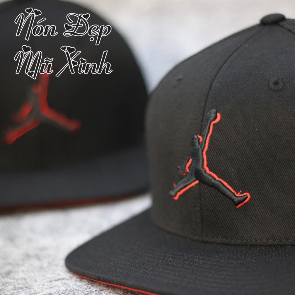 Siêu phẩm Nón Snapback Jordan chất vải cotton nhung da lộn/lưới xốp màu đen logo thêu nổi