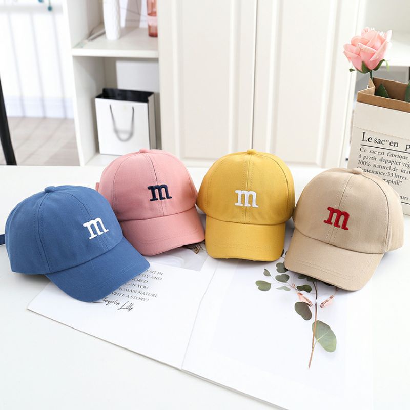 Nón Lưỡi Trai Thêu Chữ M Cho Bé 1-5 tuổi - Mũ lưỡi trai có điều chỉnh kích cỡ, in chữ dễ thương cho bé