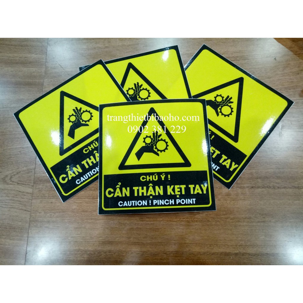 Biển báo in nhựa PP chú ý kẹt tay kích thước 20 x 20cm - hình thật