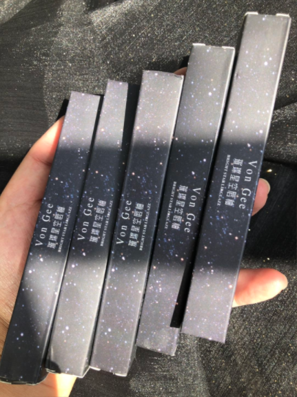 Son môi VONGEE mỏng tự nhiên bán lì lâu trôi chống thấm nước mềm mịn | BigBuy360 - bigbuy360.vn