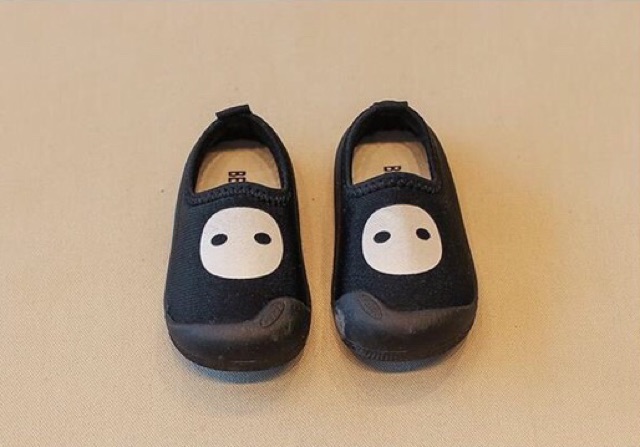 Giày lười thể thao siêu êm cho bé, mặt người tuyết siêu cute