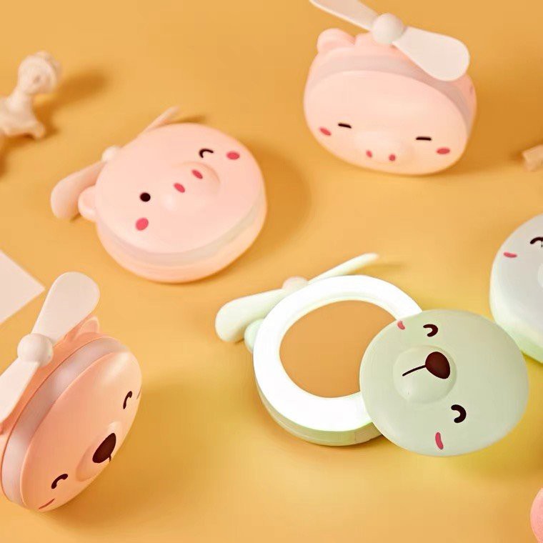 Gương Trang Điểm Mini Bỏ Túi Có Đèn Led Và Quạt Make Up Trang Điểm Dễ Thương Hình Heo Màu Hồng!