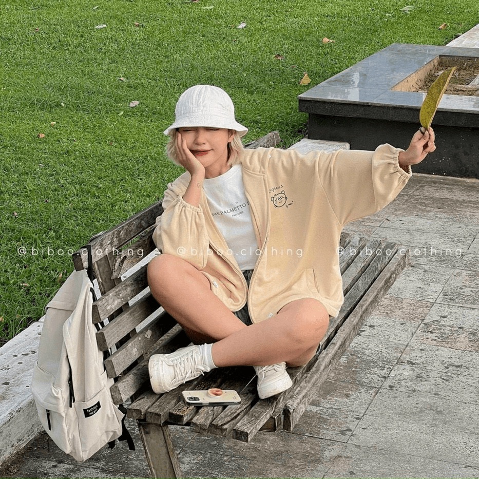 Áo Khoác Nữ Có Nón Hai Lớp Chất Nỉ Dày Mịn Logo Thêu Form Rộng Cánh Dơi Mặc Đẹp Thoải Mái NEW UNISEX