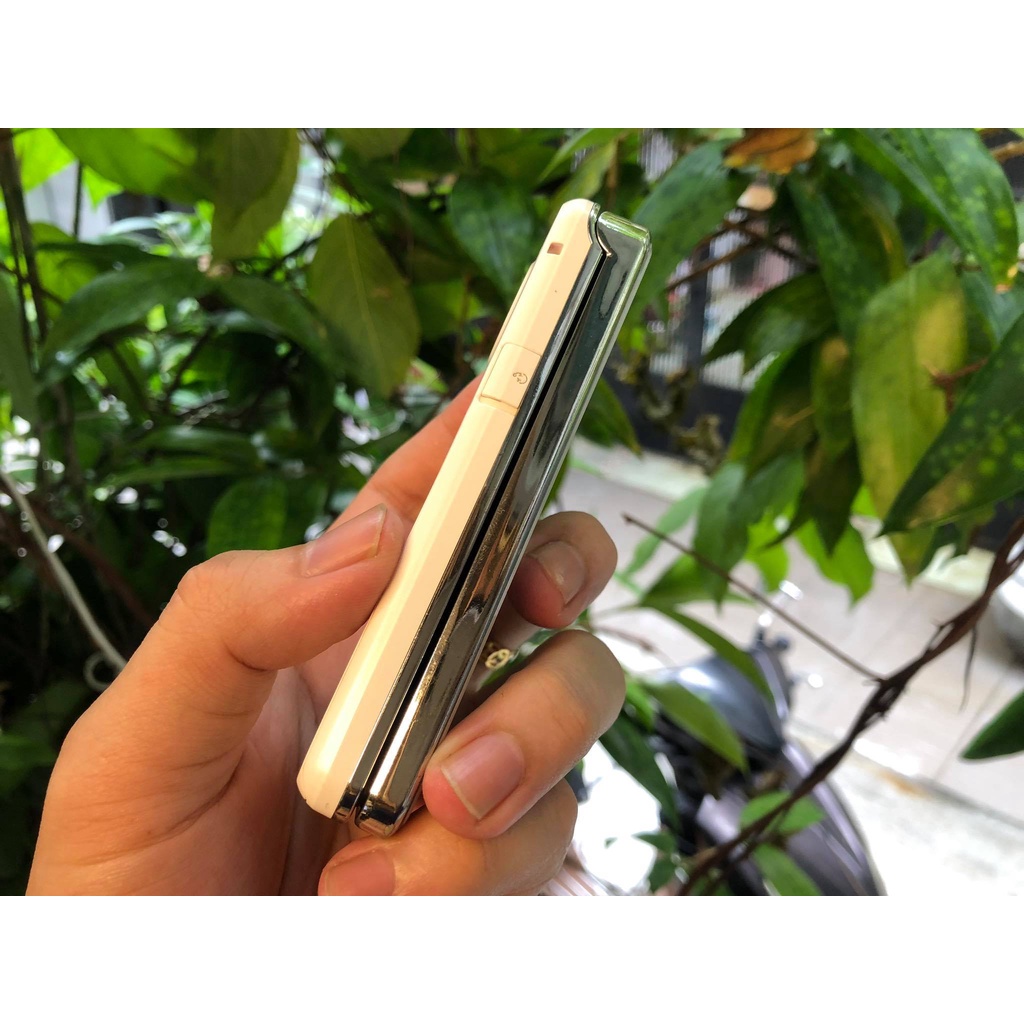 Điện thoại Sharp SH6220C quốc tế