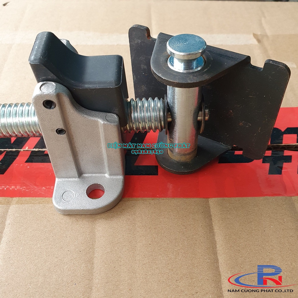 Bộ kẹp phôi máy cắt sắt Makita LW1401 M2400B MT241 MT243 135509-4