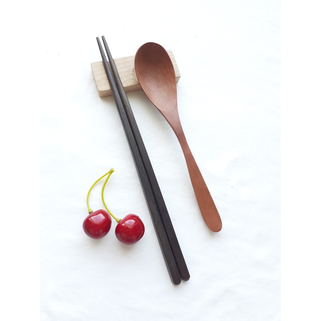 Đũa gỗ mun vuông trơn 23 cm