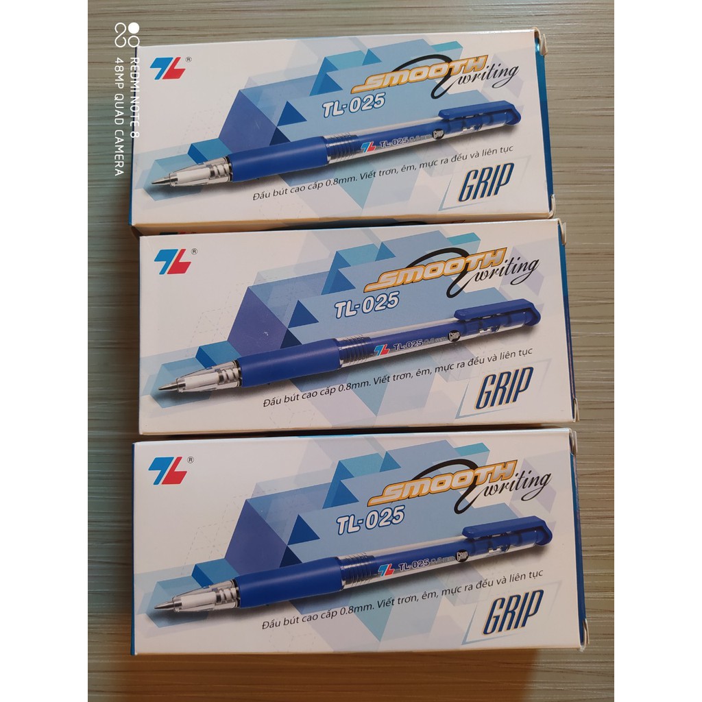 Bút bi 025 (combo 1 hộp 20c)