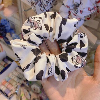 Scrunchies Hệ Bò Sữa